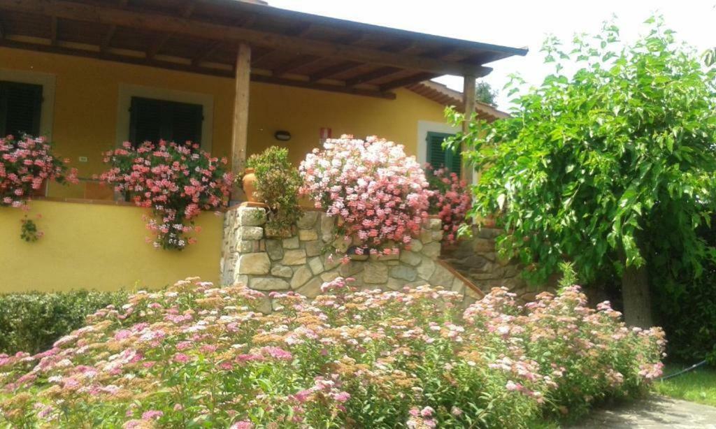 Casa Vacanze Casa Italia Lamporecchio Ngoại thất bức ảnh
